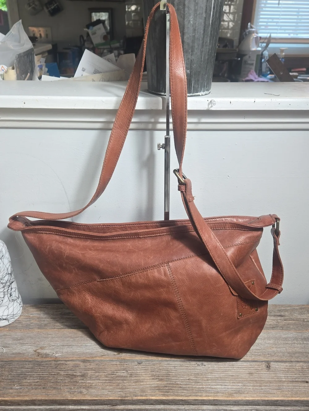 Ashwood Uk Brown Leather Stud-Accent Large Slingp Bag